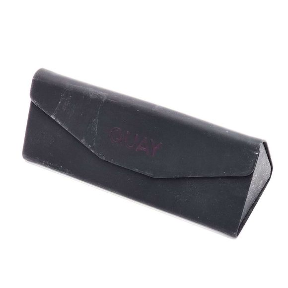 QUAY Australia One Frame Sunglasses Case - Picture 2 of 6
